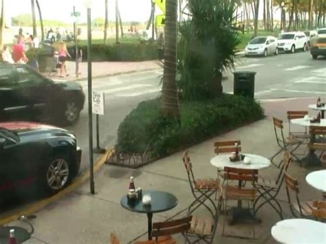 miami cafe webcam.